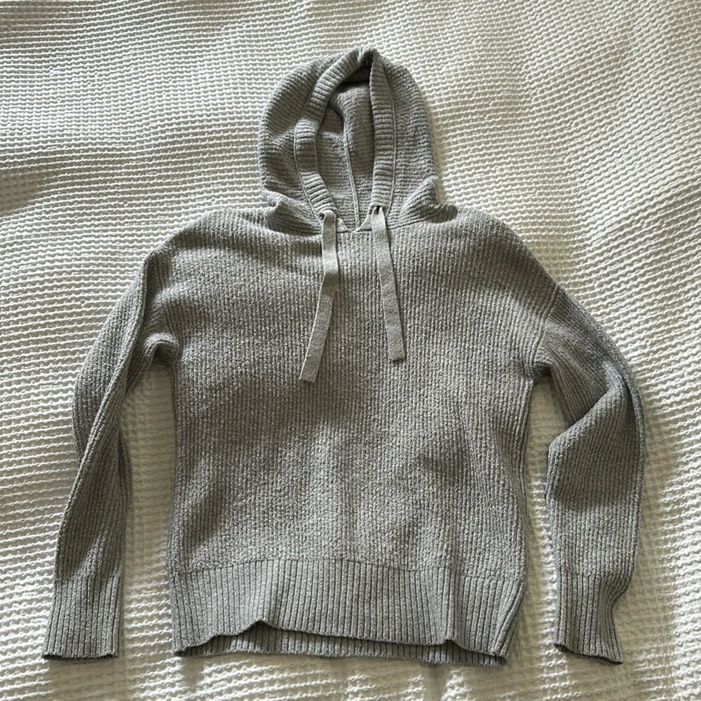 Great condition Caslon sweater, size S
